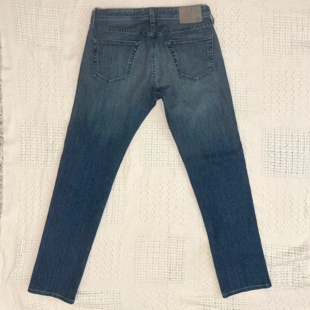 Adriano Goldschmied 32 The Tellis modern slim jean J 3284